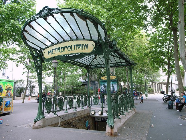The Extraordinary Story of the Paris Metro, Past and Future