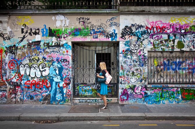 Paris in Color: A Guide to Colorful Venues in Winter